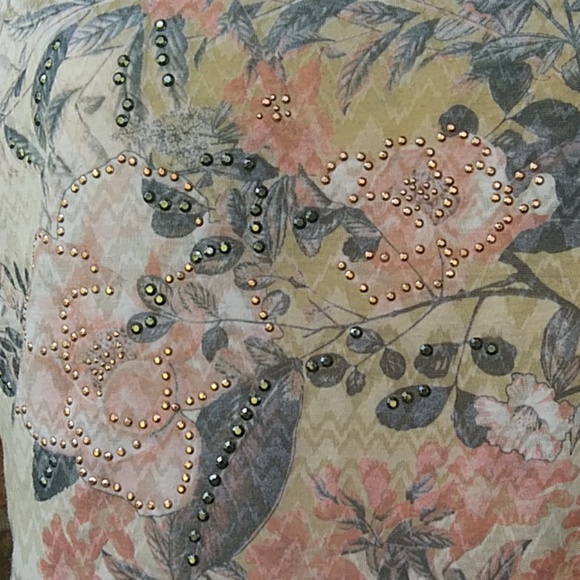 Cato Blouse - Picture 2 of 4